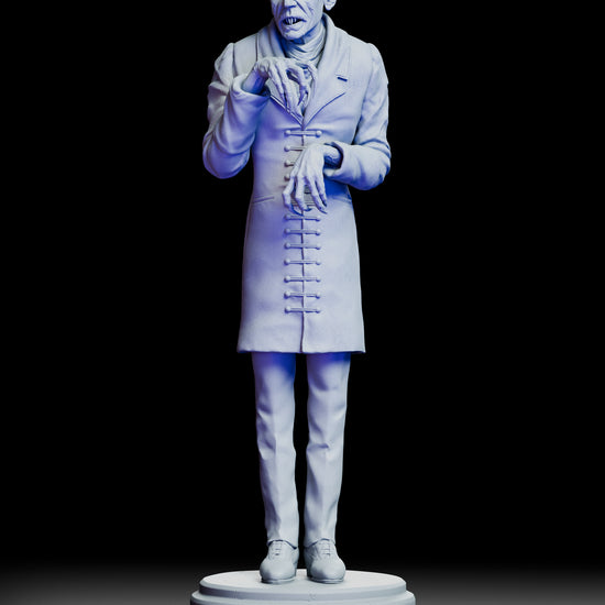 360-degree rotation of Nosferatu maquette by Dicklich Art, featuring Count Orlok’s iconic claws, elongated coat, and haunting presence on a display base