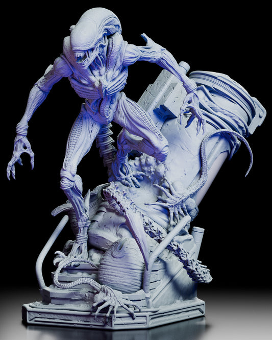 A full rotating 360-degree view of The Perfect Organism Xenomorph figure kit, showing the creature’s biomechanical anatomy, coiled tail, dynamic pose, and industrial diorama base from every angle.